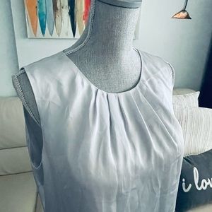 Jones New York Platinum silky Silver Sleeveless Shell Blouse